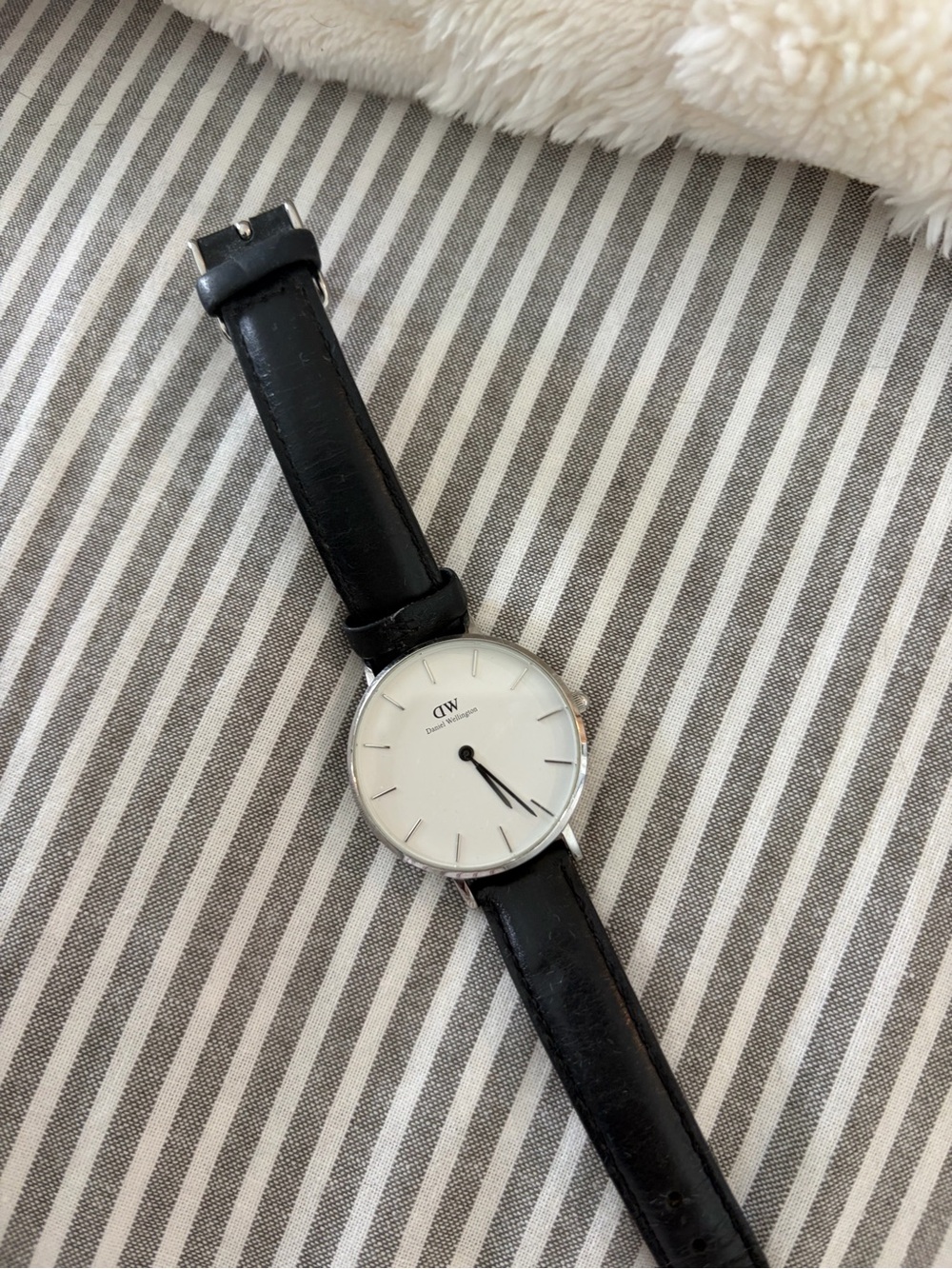 Daniel Wellington Silver Case Black Leather Watch with White Dial